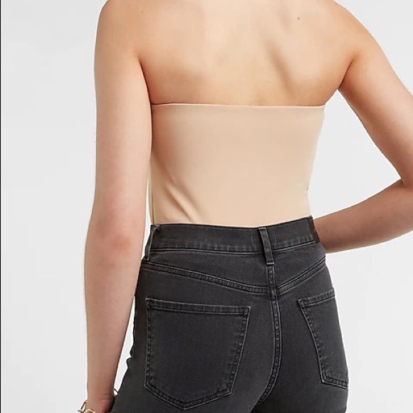 Body Contour Double Layer Halter Neck Tank - Picture 2 of 5